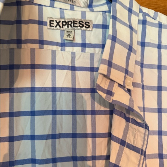 Express button up - Picture 2 of 2